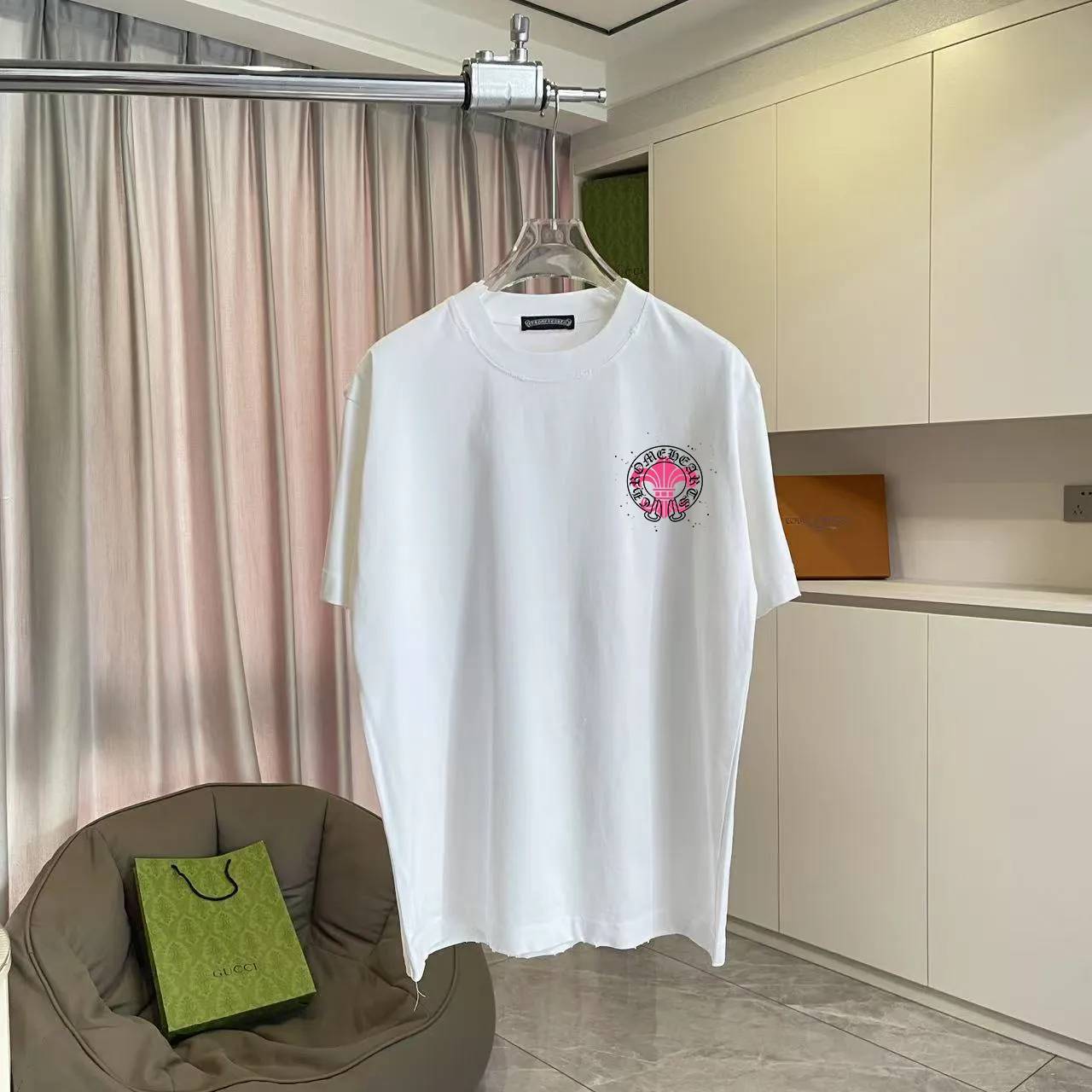 🅿️190 ch Crow* 2025 summer new style, washed, distressed, spray-painted, Sanskrit cross print, short-sleeved T-shirt, customized fabric 320g, same style for men and women, size: S M L XL XXL five sizes, color: black, white, gradient black, gradient red
